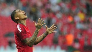 Guerrero sofre lesão no ligamento e não atua mais na temporada