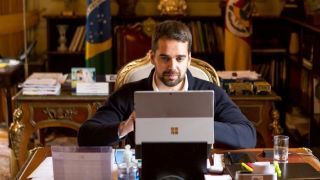 Sem reforma tributária e majoração de ICMS, Leite projeta "caos" no Estado
