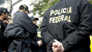 Polícia Federal faz operação contra suspeito de fraudar auxílio emergencial e invadir celular de presidente da Caixa