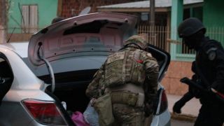 Polícia prende suspeitos de integrar grupo especializado em roubo de carga no RS