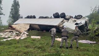 Caminhoneiro morre em acidente de trânsito na RSC-472, em Tenente Portela