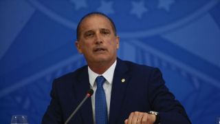 Bolsonaro orienta ministros a “não se meterem” nas eleições deste ano