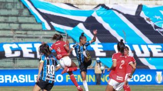 Primeiro Grenal da elite do futebol feminino tem vitória colorada por 1 a 0