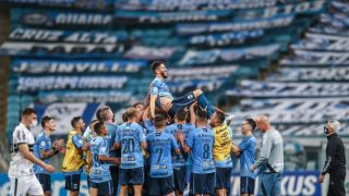 Marcelo Oliveira se despede da carreira de jogador e assume cargo técnico no Grêmio