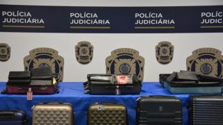 Brasileiros são presos em Portugal com mais de 170 quilos de cocaína transportados em um jatinho