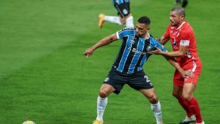 Em noite para esquecer, Grêmio consegue empate com o América de Cáli no final da partida