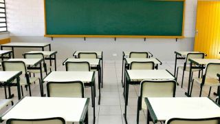 Governo do RS suspende aulas presenciais e orienta retorno do ensino remoto
