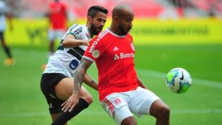 Inter cede empate duas vezes ao Coritiba e tropeça no Beira-Rio