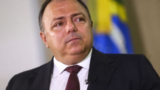 Ministro da Saúde anuncia contrato para compra de 100 milhões de doses de vacina do Instituto Butantan