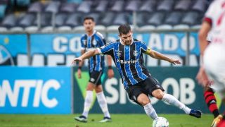 Grêmio perde para o Flamengo por 4 a 2 no Campeonato Brasileiro