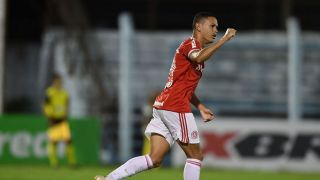 Com gol do contestado Marcos Guilherme, Internacional venceu o Novo Hamburgo