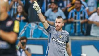 Grêmio e Paulo Victor entram em acordo para saída do goleiro