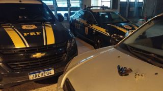 Após perseguição, três bandidos são presos com carro roubado em Porto Alegre