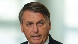 Bolsonaro diz a apoiadores que filiação ao Patriota está “quase certa”