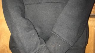 Adolescente de 14 anos grava próprio estupro após ser abusada por seis anos
