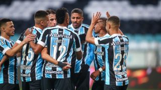 Grêmio vence o Vitória por 1 a 0 e está nas quartas de final da Copa do Brasil