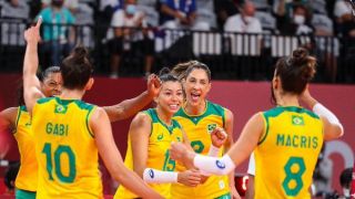 Seleção brasileira de vôlei feminino vence a Coreia do Sul e encara os EUA na final