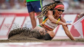 Silvânia Costa conquista o ouro no salto em distância na Paralimpíada de Tóquio