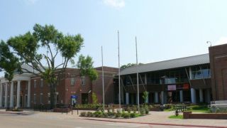 Tiroteio deixa um morto e sete feridos em universidade nos Estados Unidos