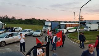 Manifestações nesta sexta bloqueiam rodovias pelo Estado