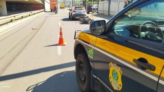 Motociclista morre em acidente na pista lateral da BR-116, em Sapucaia do Sul