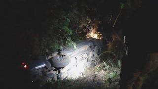 Polícia apreende carro roubado carregado com 800 quilos de maconha