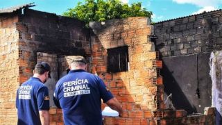 Duas crianças morrem em incêndio de casa em Canoas