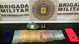 Brigada Militar prende grupo de cinco pessoas com drogas em Camaquã
