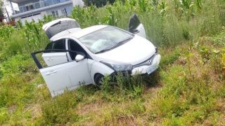 Polícia intercepta dois homens e um adolescente que fugiam com carro roubado