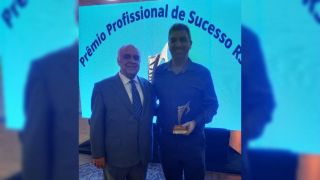 Procurador de Dom Feliciano, advogado Humberto Scherer recebe prêmio