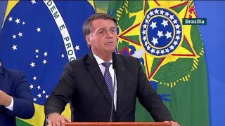 Bolsonaro diz que “o vírus da corrupção está praticamente vencido” no Brasil