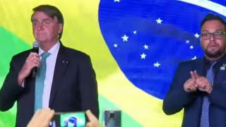 “Me sinto um presidiário sem tornozeleira eletrônica”, diz Bolsonaro sobre a Presidência