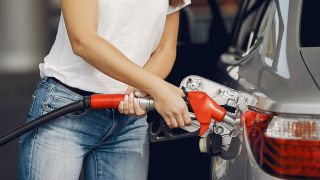 Preço da gasolina sobe e atinge novo recorde no país
