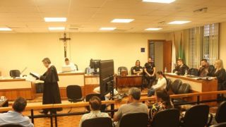 Tribunal do Júri absolve mulher que matou marido em fornalha em Dom Feliciano
