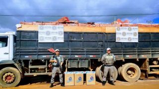 Brigada Militar apreende carga de cigarros em Barão do Triunfo