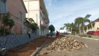 Iniciada reforma das calçadas da Avenida Borges de Medeiros