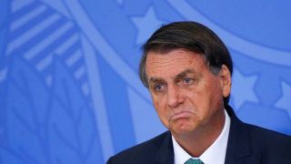 "Se não sou eu, esse Brasil já estava no buraco", afirma Bolsonaro