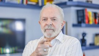 “Quero manter o auxílio de R$ 600 caso vença as eleições”, diz Lula