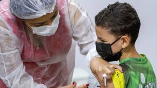 Continua a imunização de CRIANÇAS de 03 e 04 anos com a vacina do COVID em Dom Feliciano