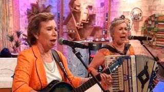 Marilene Galvão da dupla “As Galvão” morre aos 80 anos
