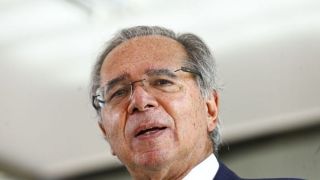 Ministro da Economia diz que é possível manter o Auxílio Brasil em R$ 600 e que a política garante