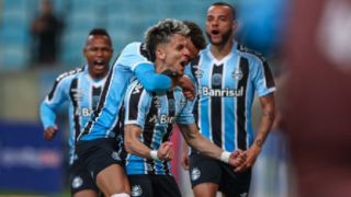 Grêmio vence Vila Nova por 2 a 1 e volta ao 3º lugar na série B do Brasileirão
