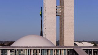 Entenda quais são as funções de um senador