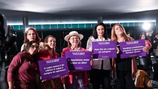 Sancionada lei que institui 'Agosto Lilás' como mês nacional de proteção à mulher