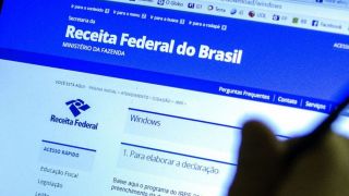 Receita Federal paga o último lote de restituição do Imposto de Renda deste ano