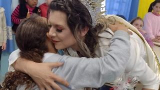 Rainha da Festa do Fumo doou o valor do Prêmio em ação do dia das crianças