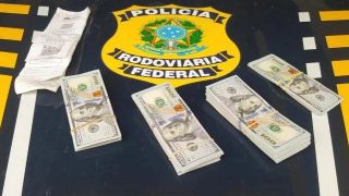 Polícia encontra 33 mil dólares com passageiro em ônibus na BR-290, em Rosário do Sul