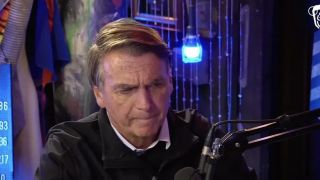 Bolsonaro supera recorde de espectadores simultâneos de Lula em transmissão ao vivo no Youtube