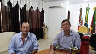 Prefeito Nataniel recebeu nesta quinta-feira (28),  o responsável de pontes do DAER/RS, o senhor Jair Padilha. 