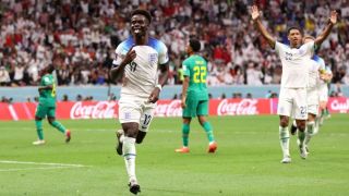 Inglaterra goleia o Senegal por 3 a 0 e encara a França nas quartas de final da Copa do Mundo